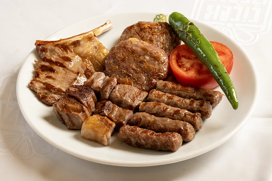 Çiçek Izgara karışık ızgara tabağı